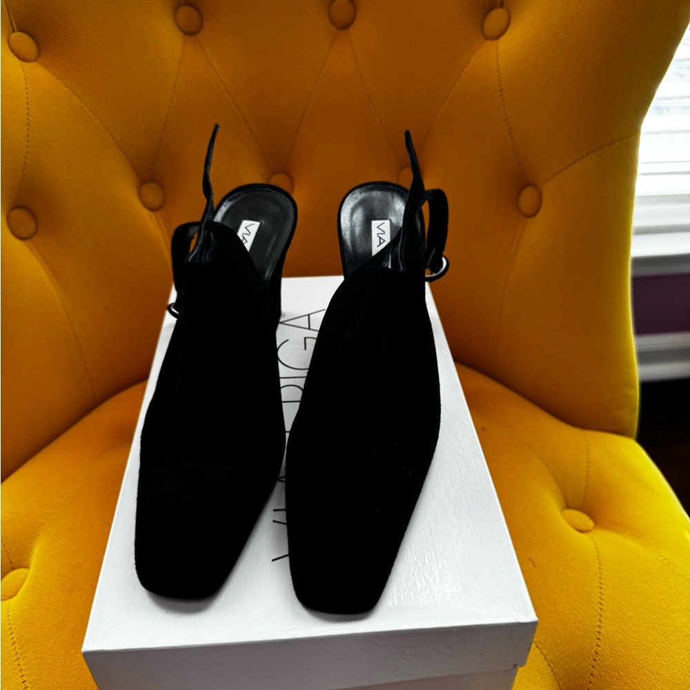 Via Spiga Black Heels